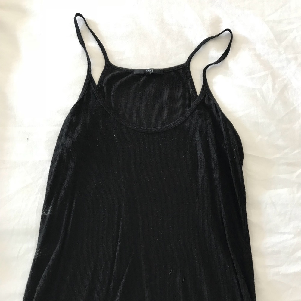 Black tart tank